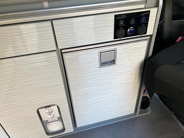 Refrigerateur isotherm ferme 600